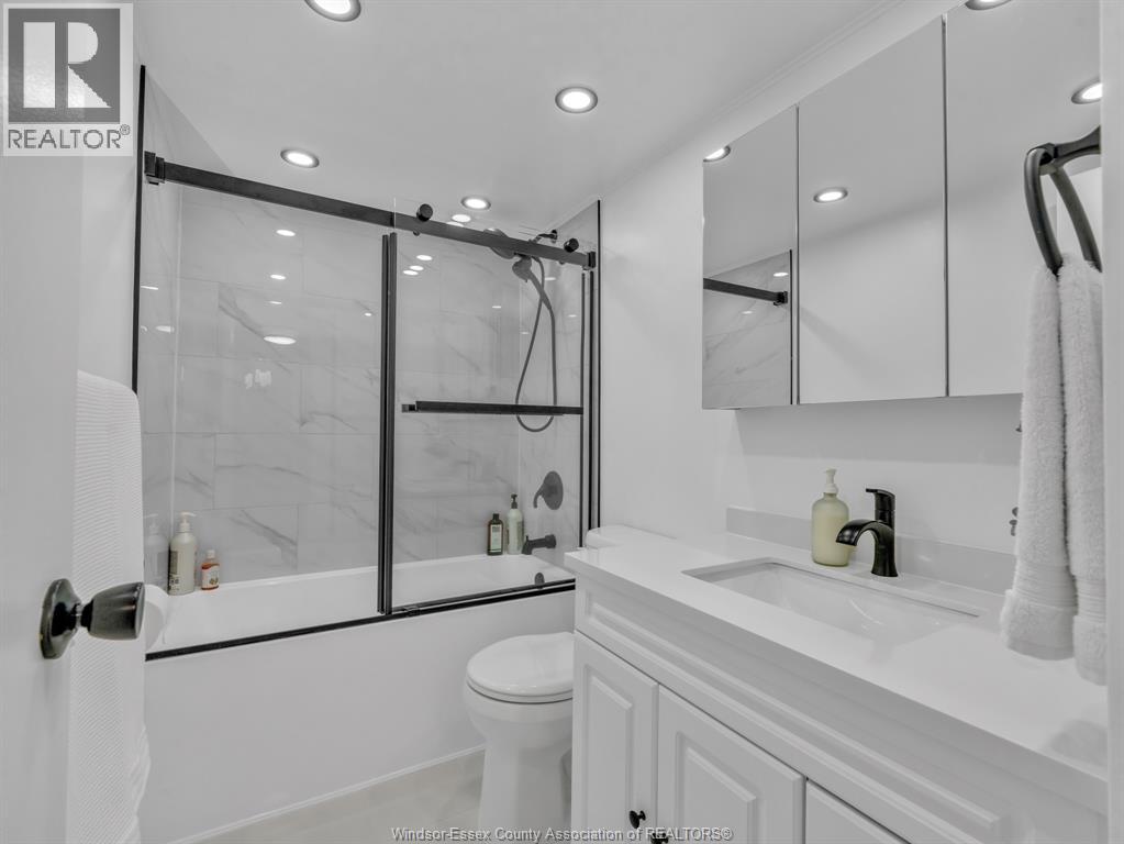 #1104 111 RIVERSIDE DRIVE East - Image 22