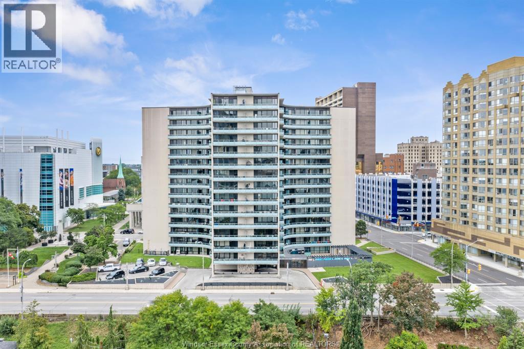 #1104 111 RIVERSIDE DRIVE East - 3