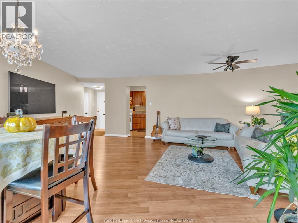 #1104 111 RIVERSIDE DRIVE East - Image 13