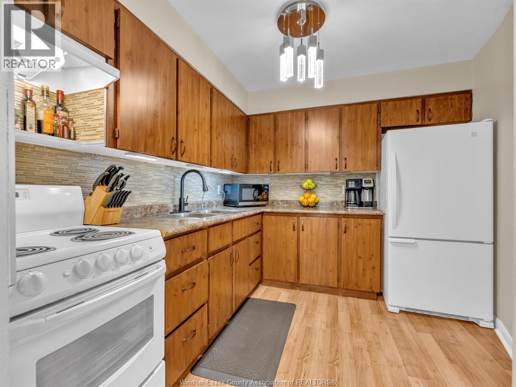 #1104 111 RIVERSIDE DRIVE East - Image 15