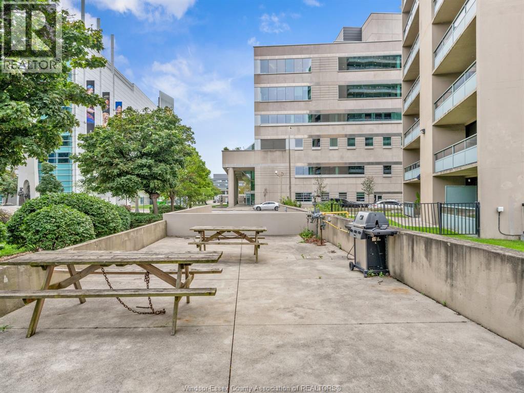 #1104 111 RIVERSIDE DRIVE East - Image 39
