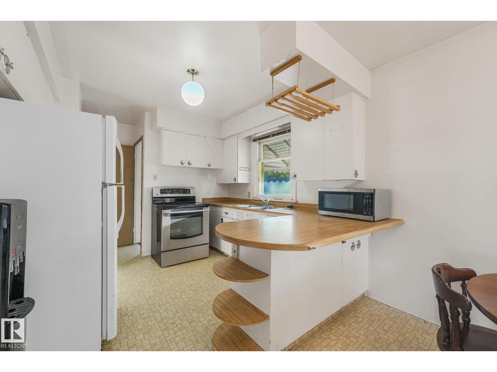 11507 135 ST NW - Image 10