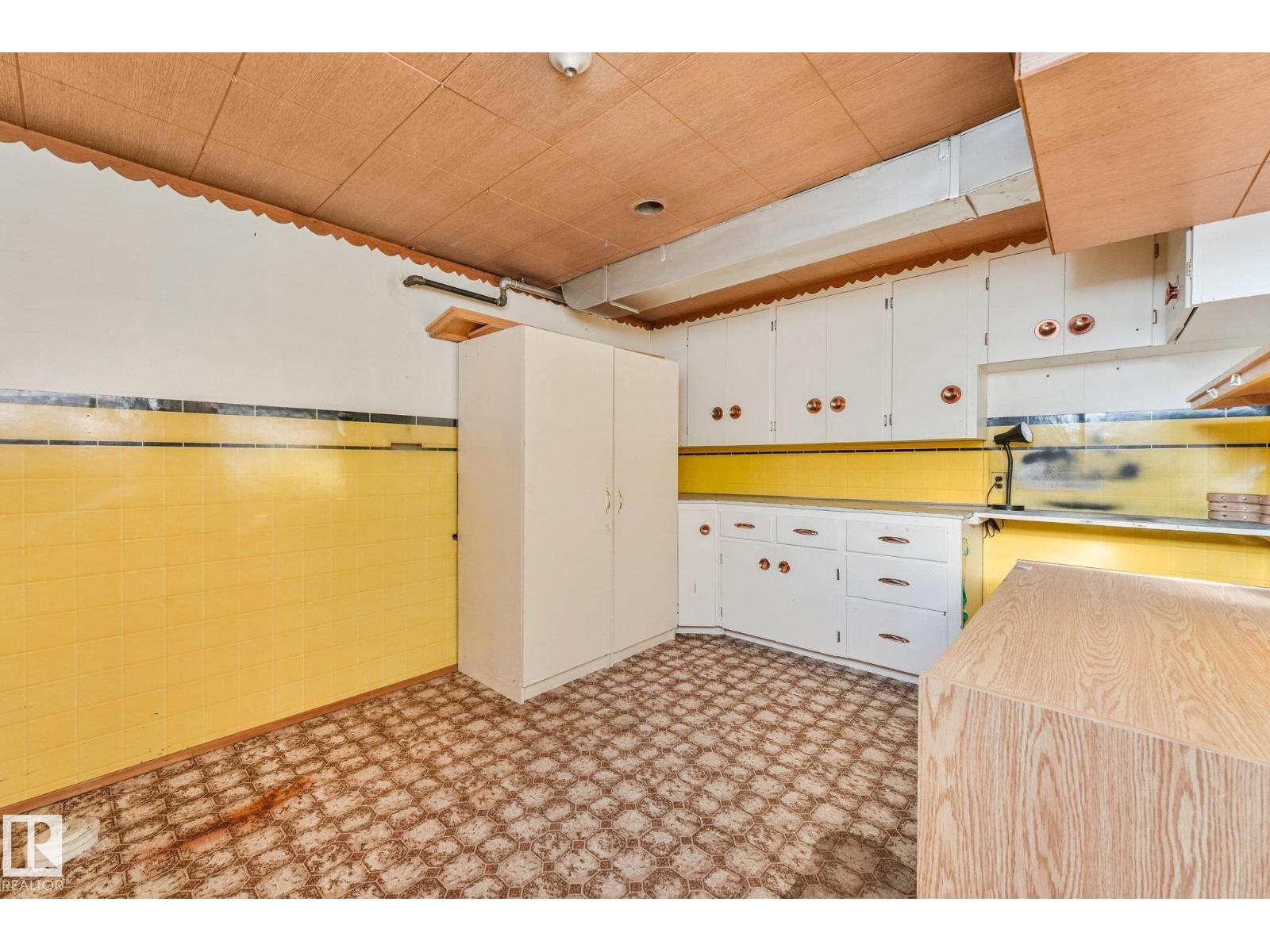 11507 135 ST NW - Image 30