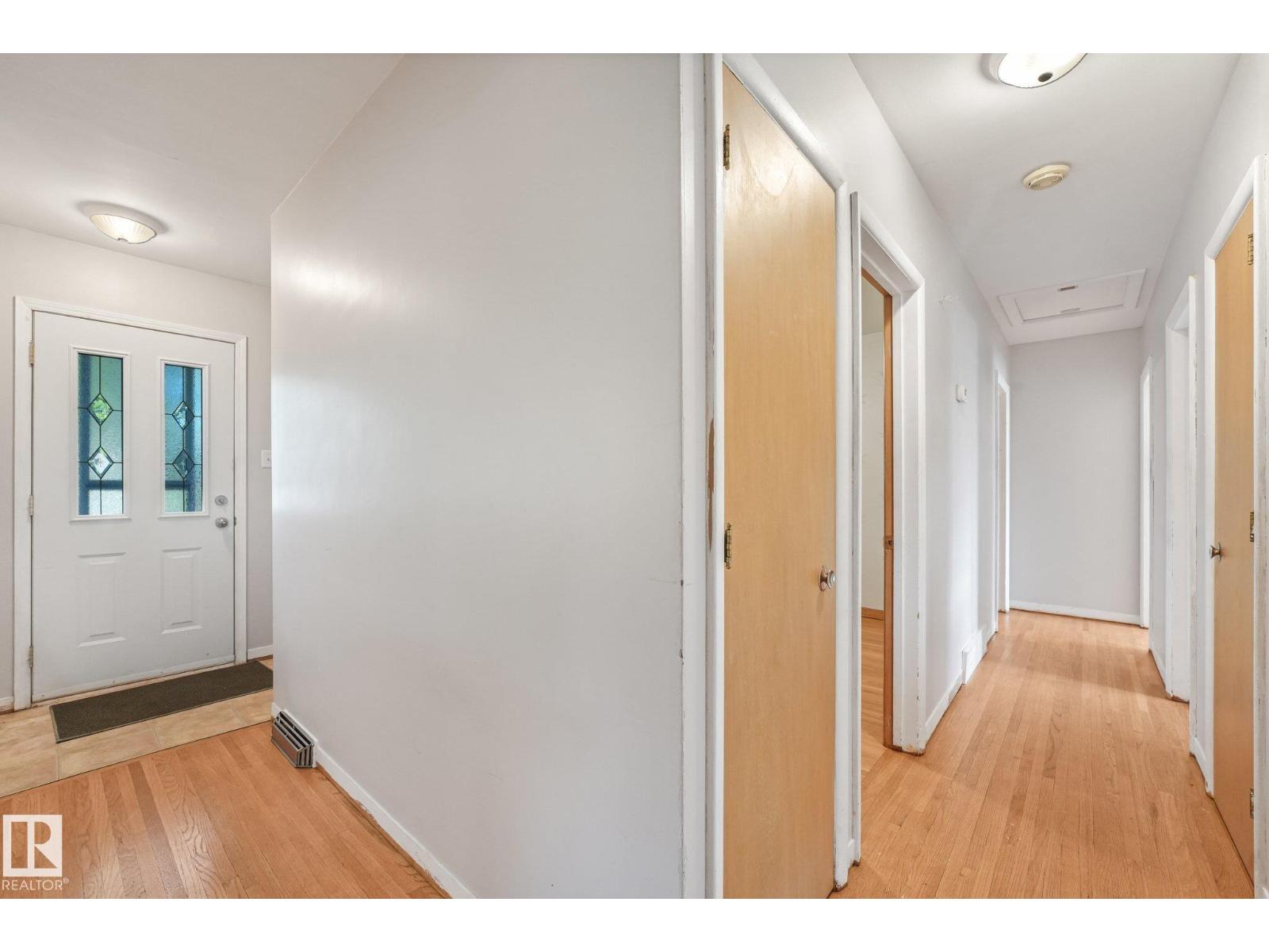 11507 135 ST NW - Image 14