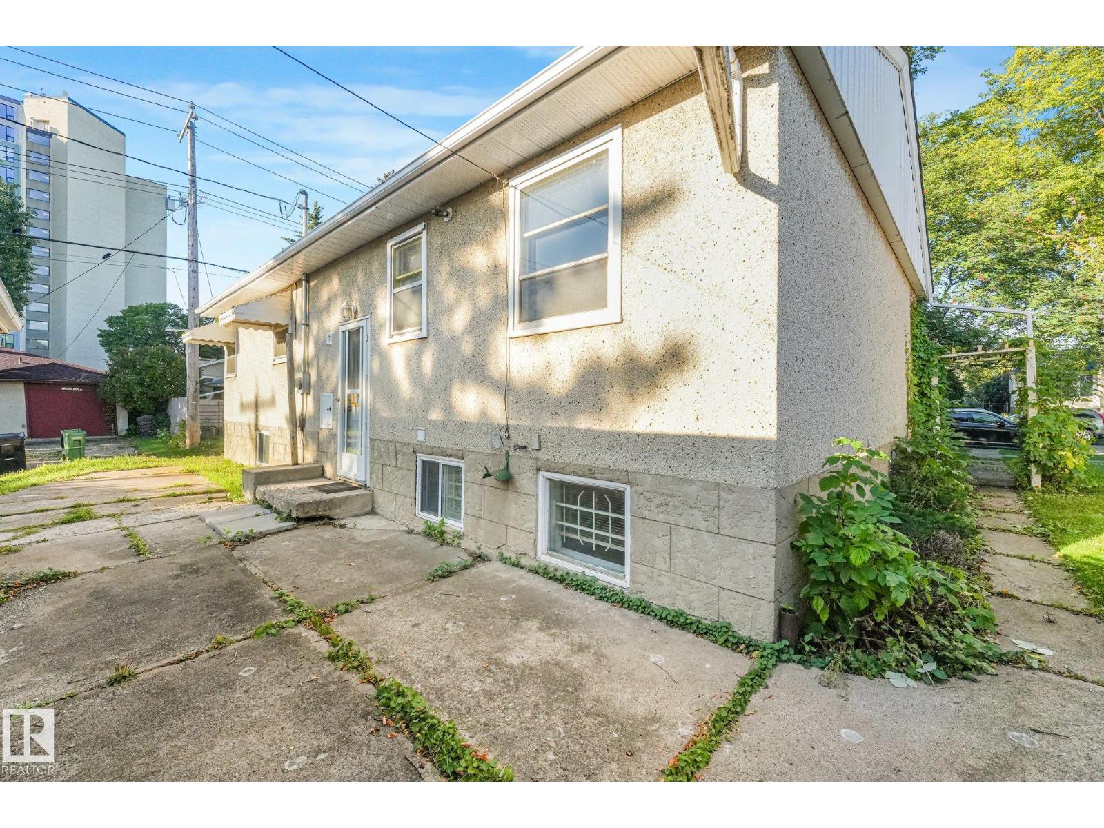 11507 135 ST NW - 34