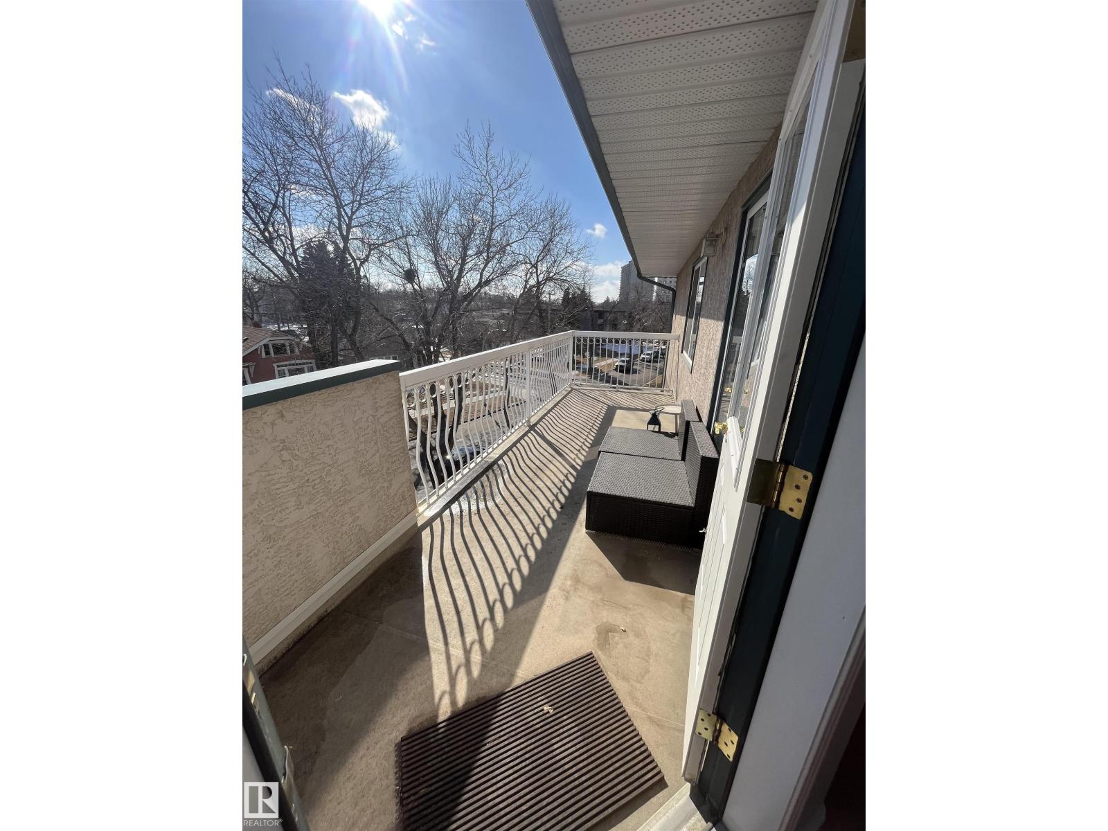 #402 8909 100 ST NW - 28