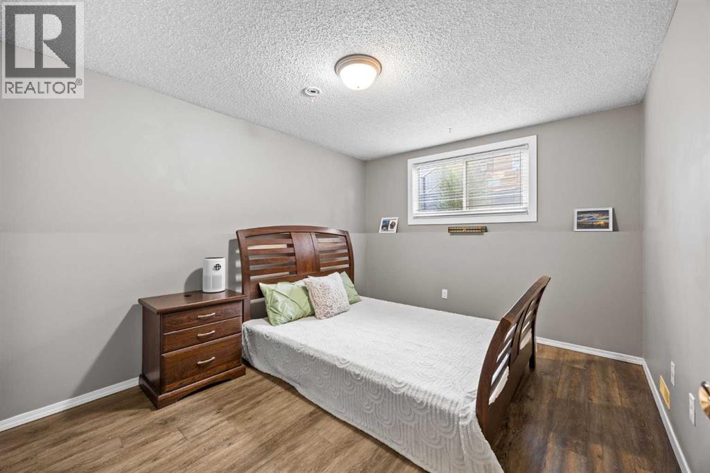 219 26 Avenue NE - Image 25