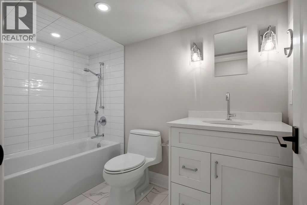 256 Westminster Drive SW - 32