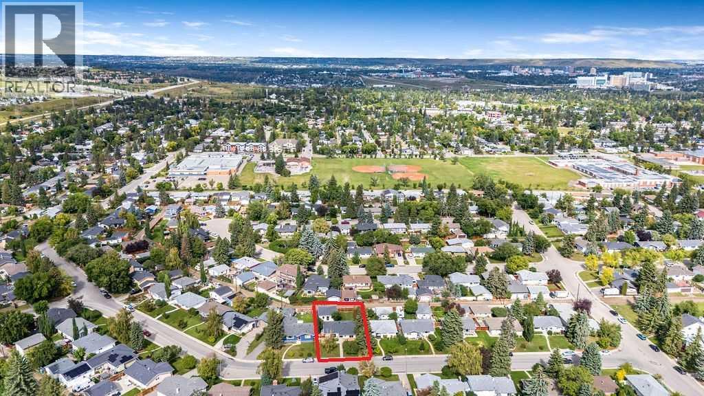 256 Westminster Drive SW - 44