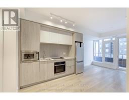 1112 - 395 Square One Drive, Mississauga, ON L5B0P6 Photo 11