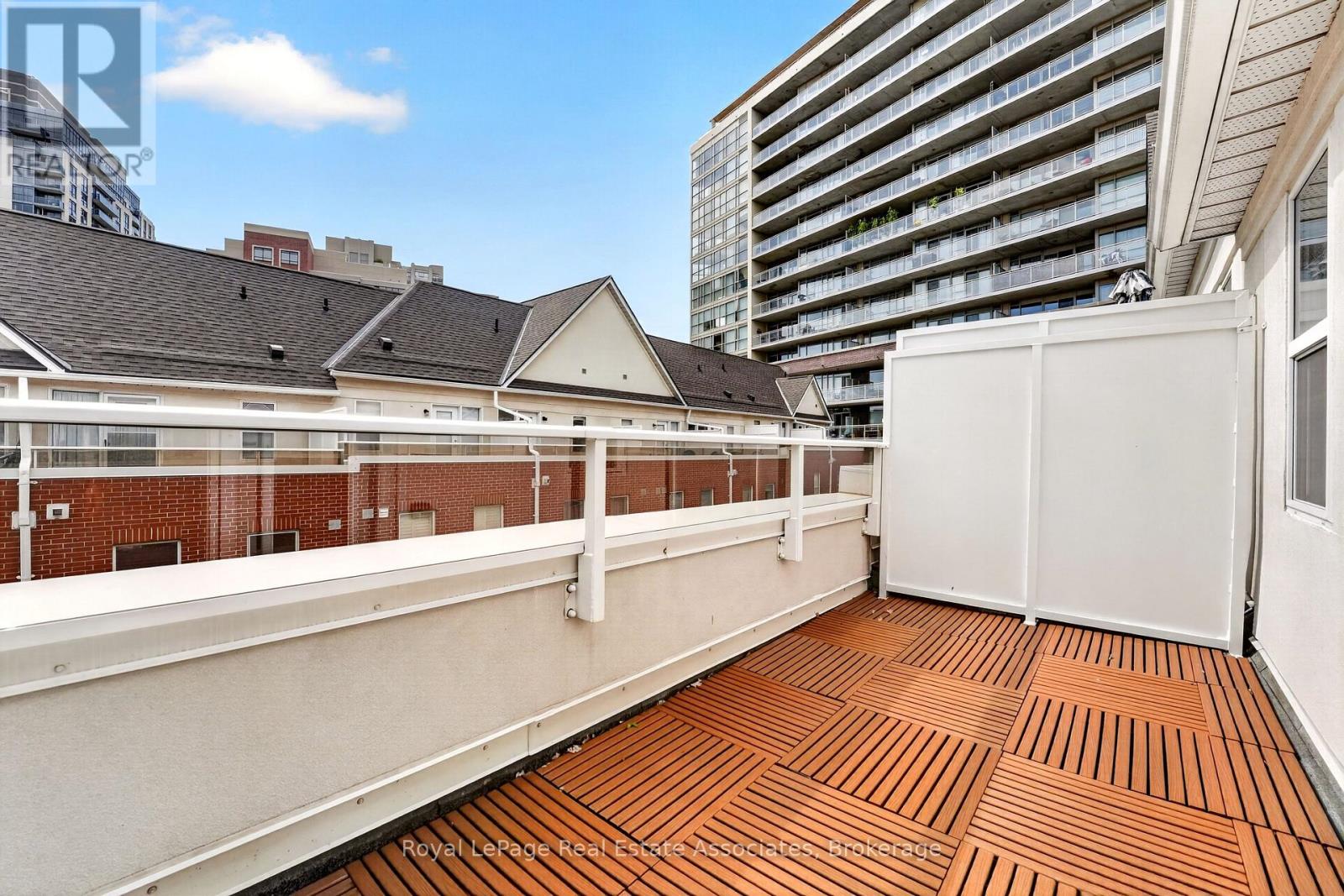 30 MICHAEL POWER PLACE - 38