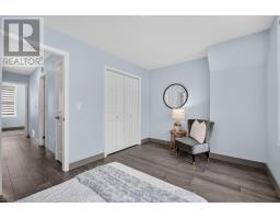 30 Michael Power Place, Toronto, ON M9A5G9 Photo 26