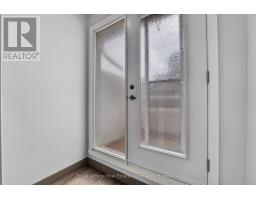 30 Michael Power Place, Toronto, ON M9A5G9 Photo 37