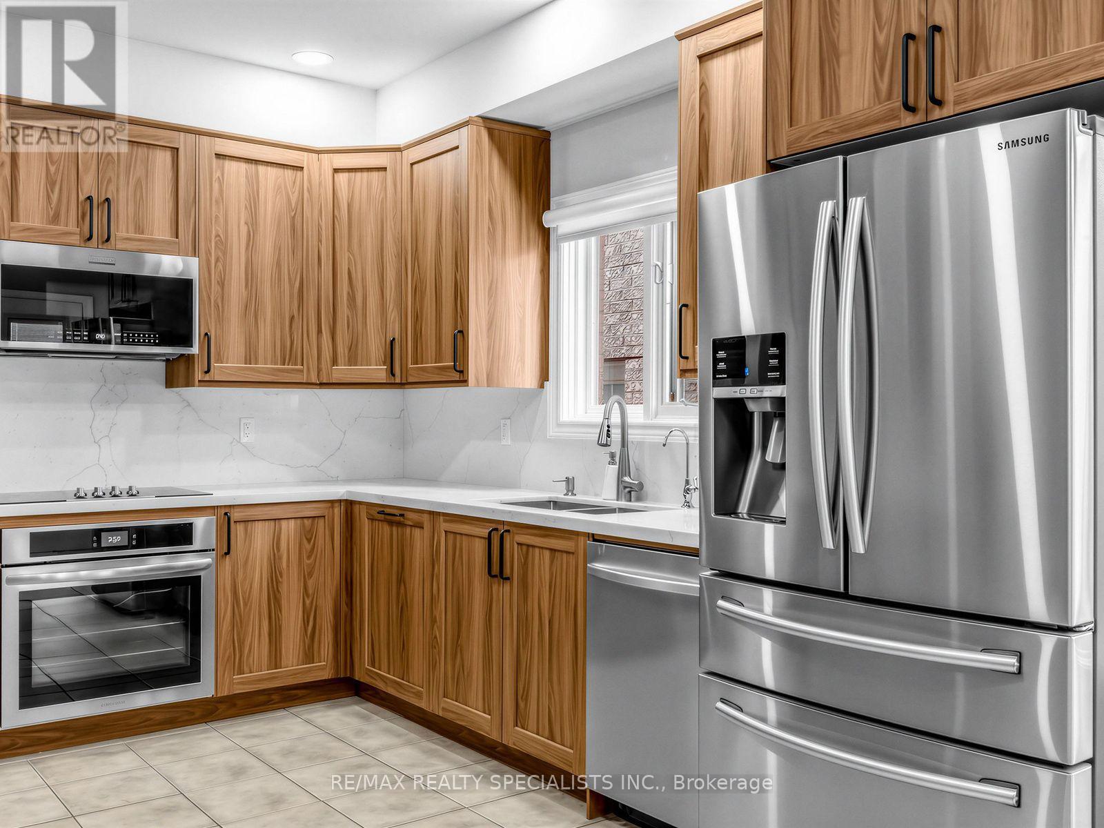 491 WILLMOTT CRESCENT - 10