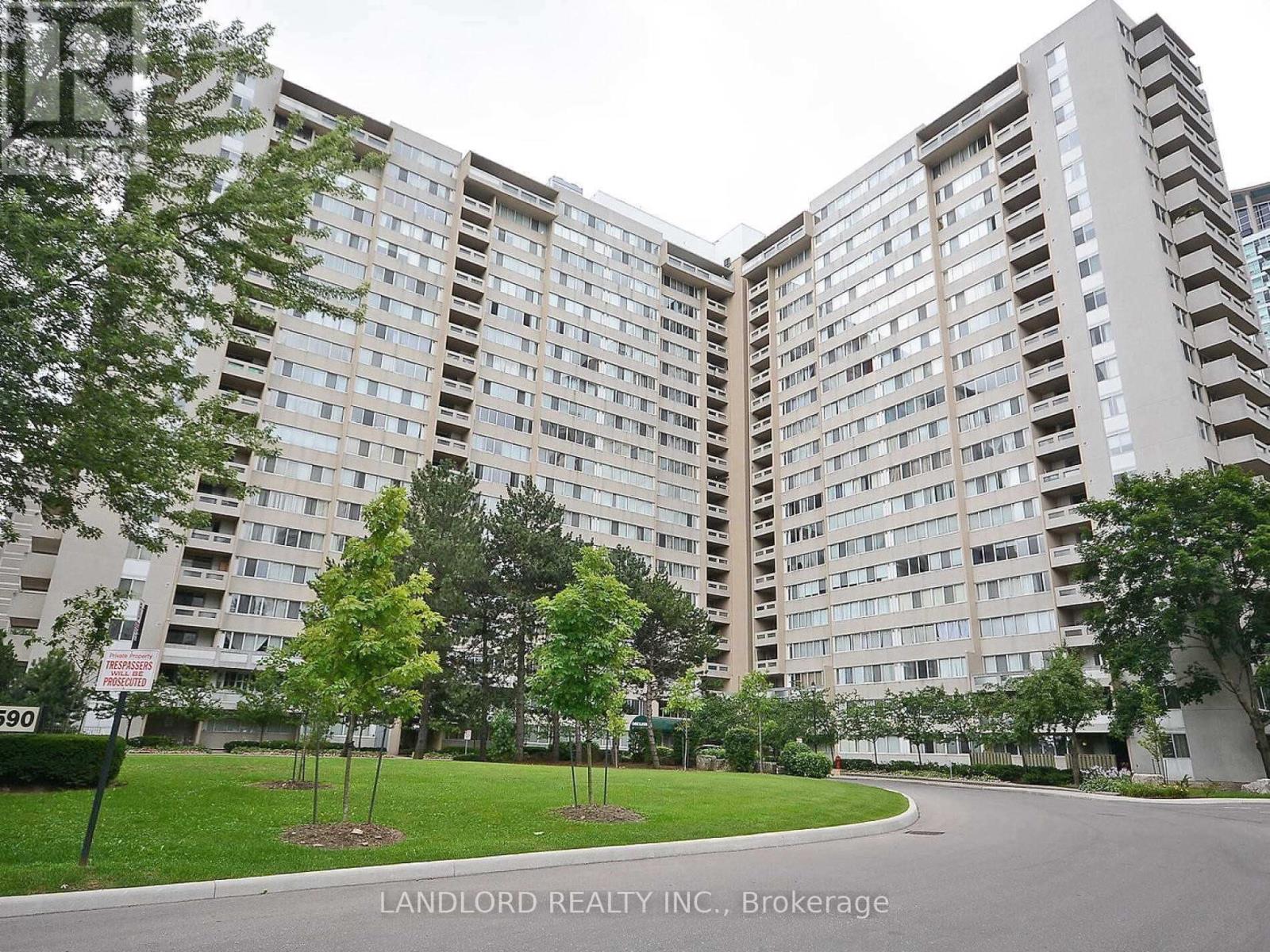 Photo of 3590 Kaneff Crescent