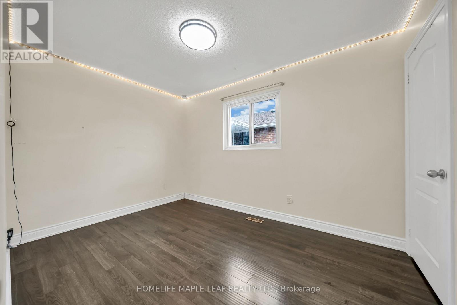 62 MARCHBANK CRESCENT - 11