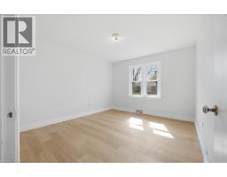Living room - 36 Woodelm Drive, St  Catharines, ON L2M4N3 Photo 11