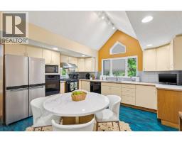 4pc Bathroom - 402 Brunswick Avenue Sw, Calgary, AB T2S1N8 Photo 15