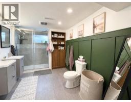 124 4 Avenue - photo 14