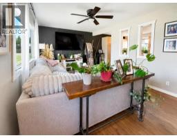 124 4 Avenue - photo 3