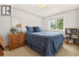 1083 Manorwood Drive, Burlington, ON L7T2L9 Photo 19