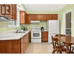 1083 Manorwood Drive, Burlington, ON L7T2L9 Photo 12