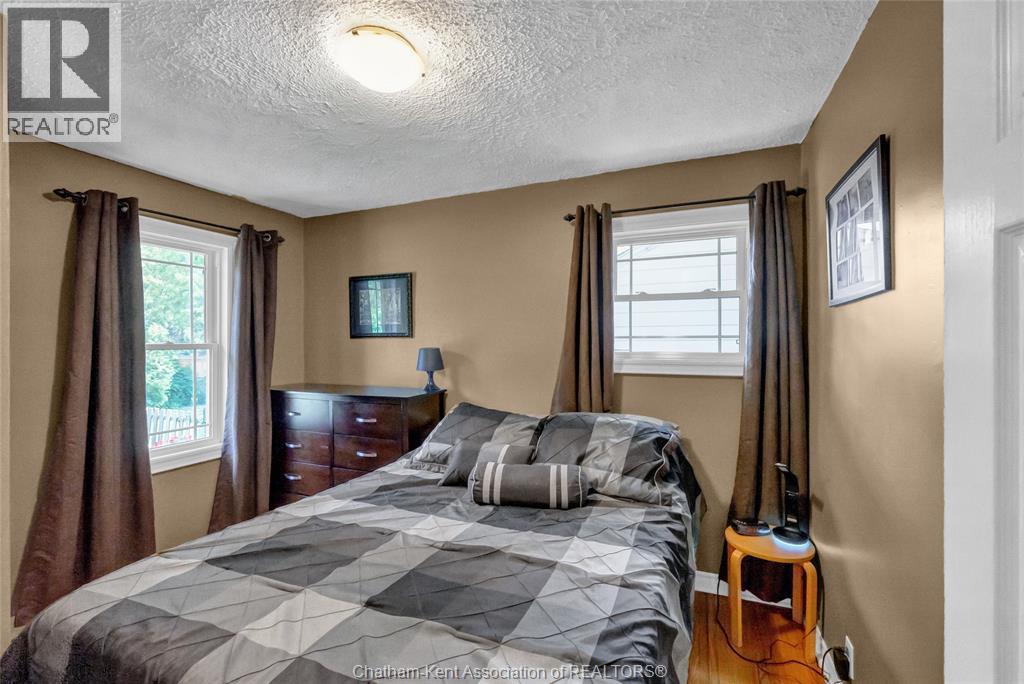 94 Dundas STREET - 15