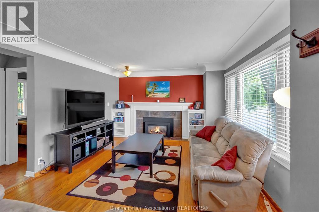 94 Dundas STREET - 8