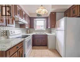 Living room - 215 Rosedale Avenue, Hamilton, ON L8K4N6 Photo 12