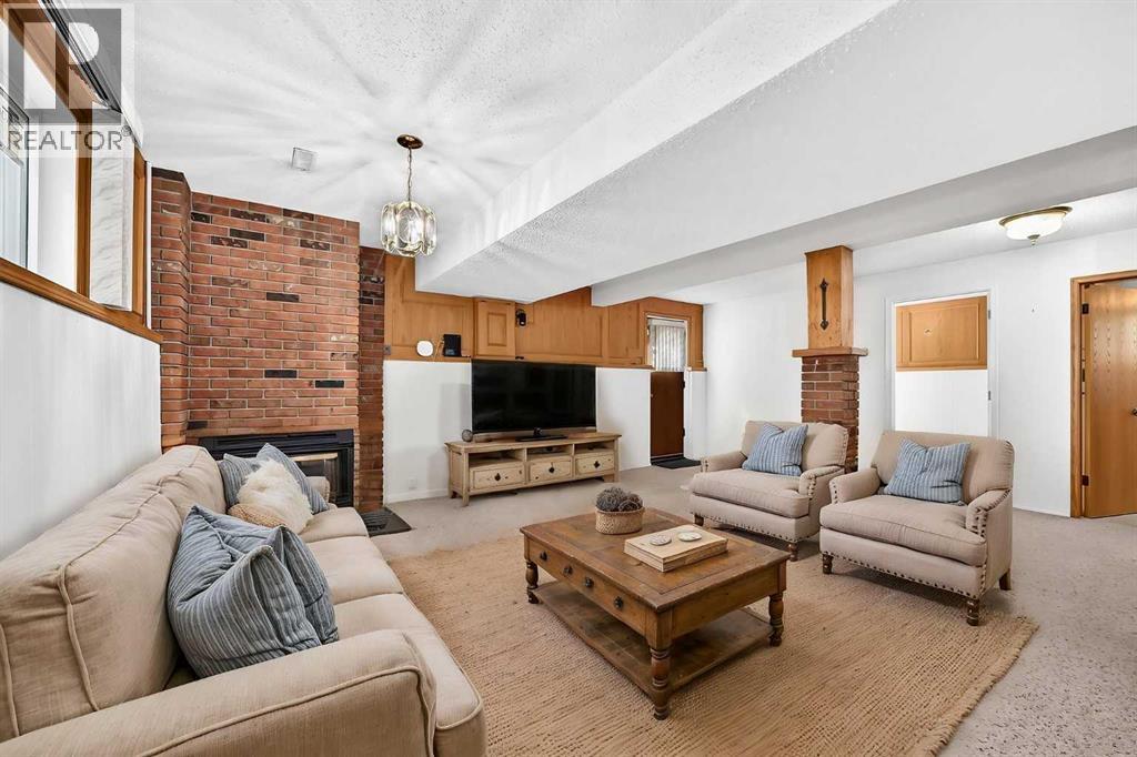 15 Maidstone Place NE - 28