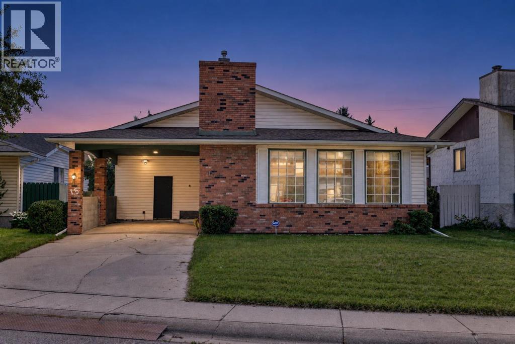 15 Maidstone Place NE - 2