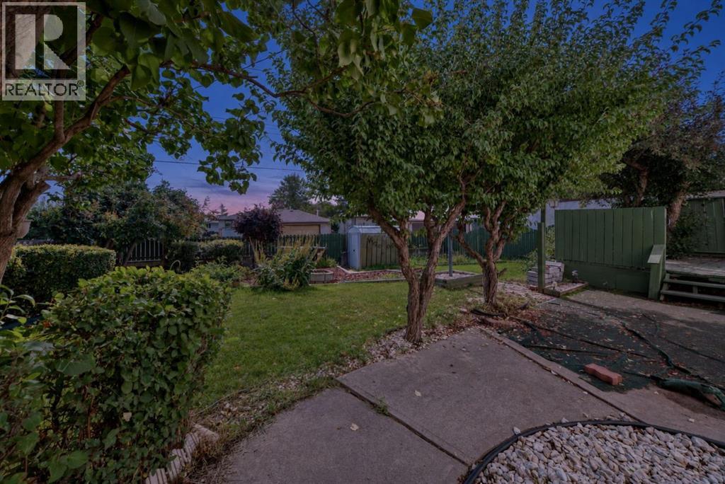15 Maidstone Place NE - Image 46