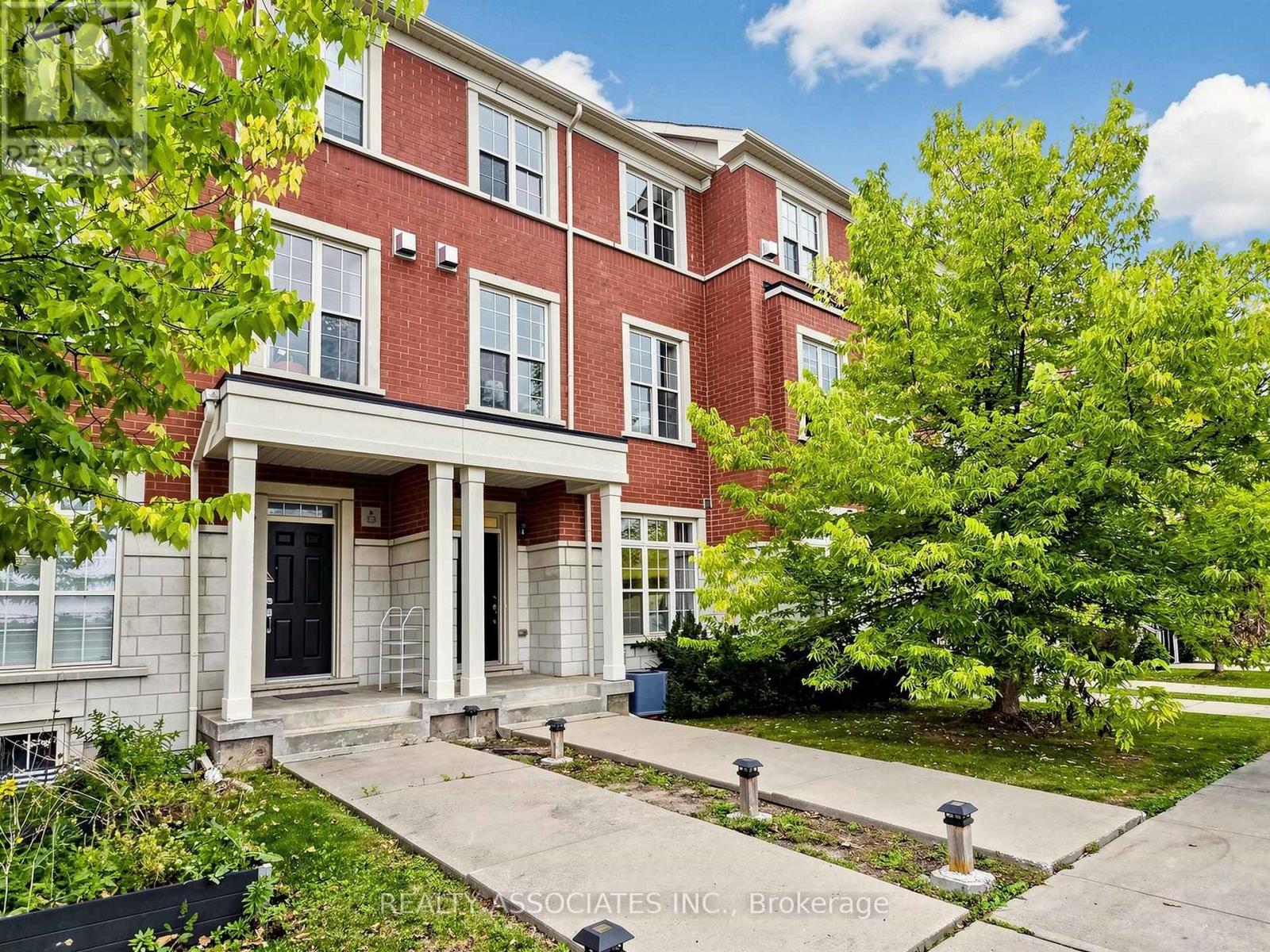 11 TATRA LANE - Image 29