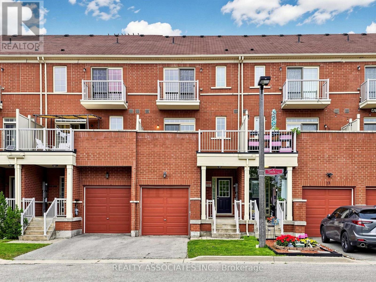 11 TATRA LANE - Image 30