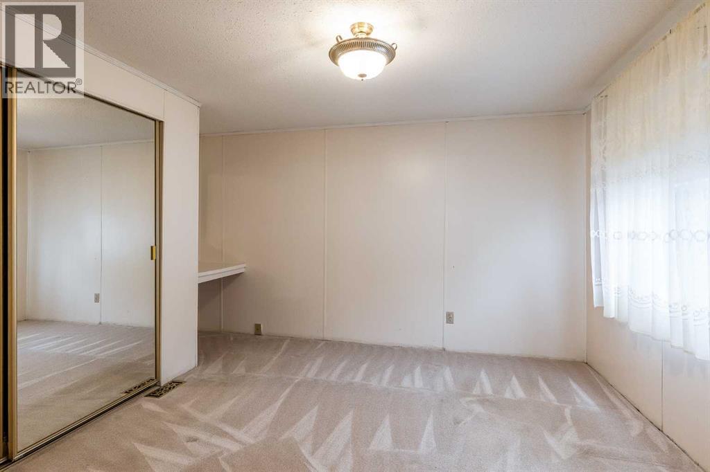 382 Belanca Crescent SW - 26