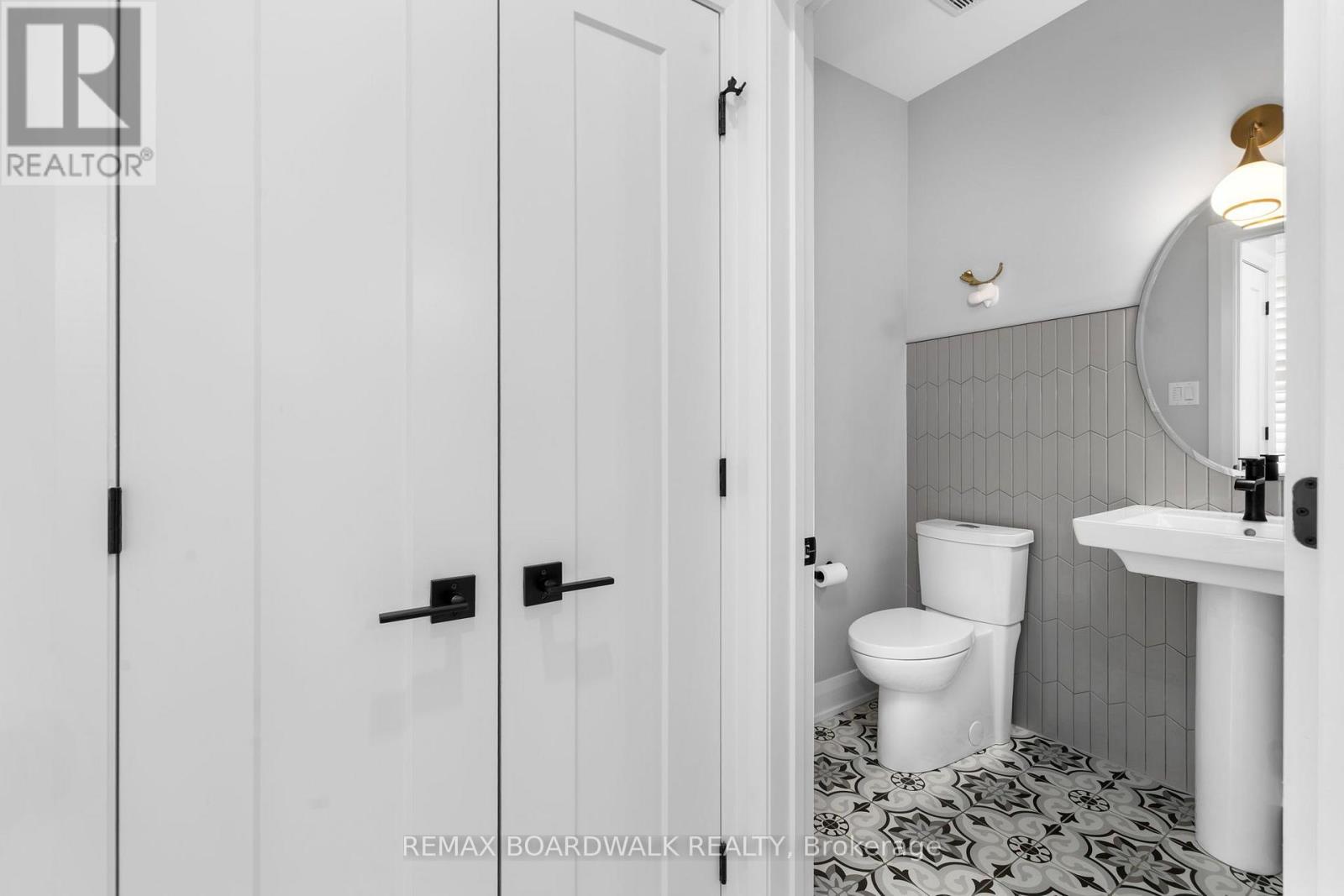 212 KASWIT DRIVE - Image 27