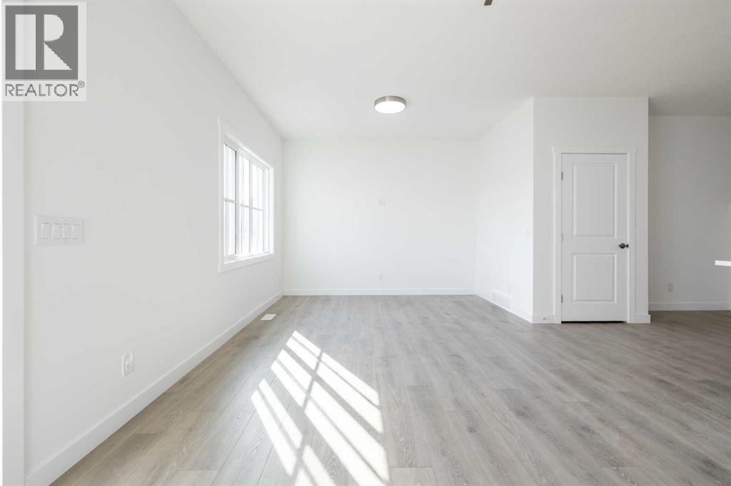 304 Edgefield Close - photo 11