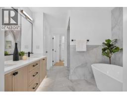 525 32 Street NW - photo 31