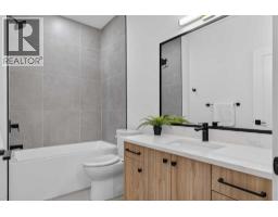 525 32 Street NW - photo 37