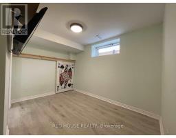 Lower - 69 Simpson Road, Newmarket, ON L3Y5E5 Photo 10