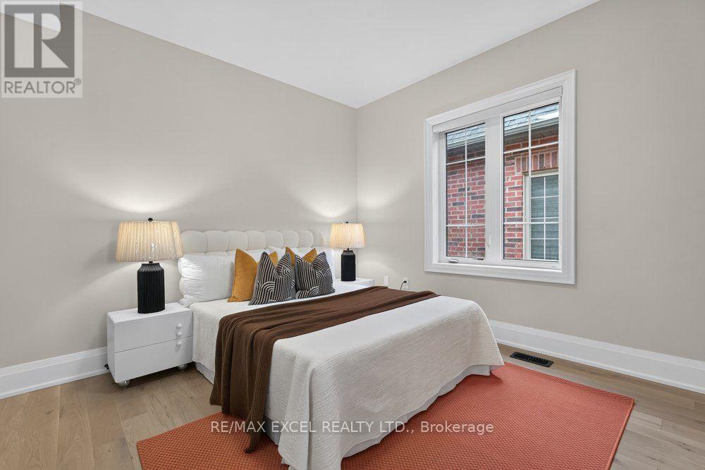 17 CINQUEFOIL STREET - Image 46