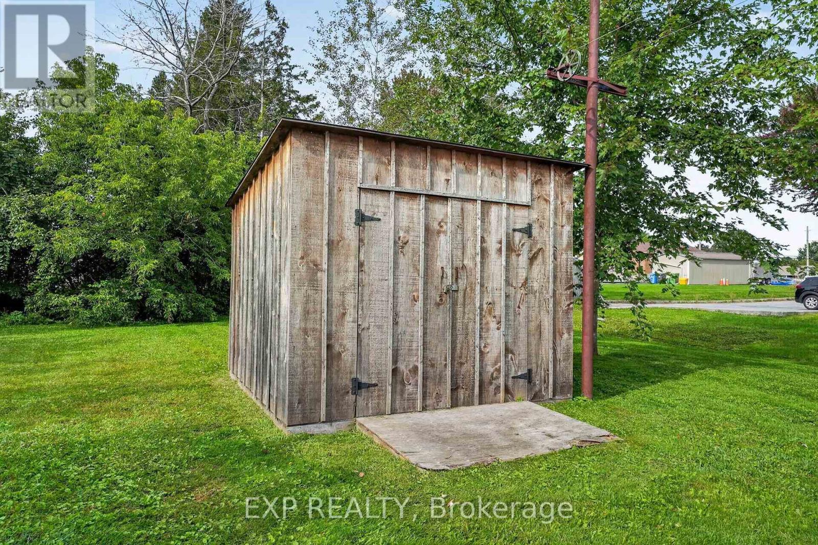 1640 BROOKDALE AVENUE - Image 31