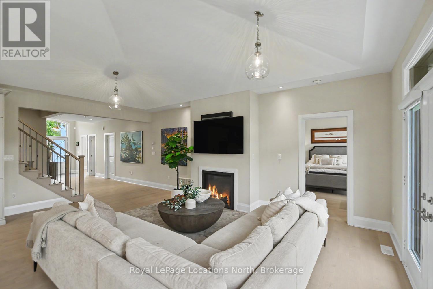 129 CRESTVIEW COURT - 7