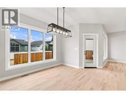 Kitchen - 38 Lindman Avenue, Red Deer, AB T4R0S5 Photo 15