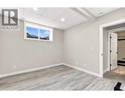 38 Lindman Avenue, Red Deer, AB T4R0S5 Photo 37