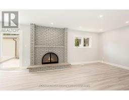 Laundry room - Rear - 2844 Kingsberry Crescent, Mississauga, ON L5B2K9 Photo 6
