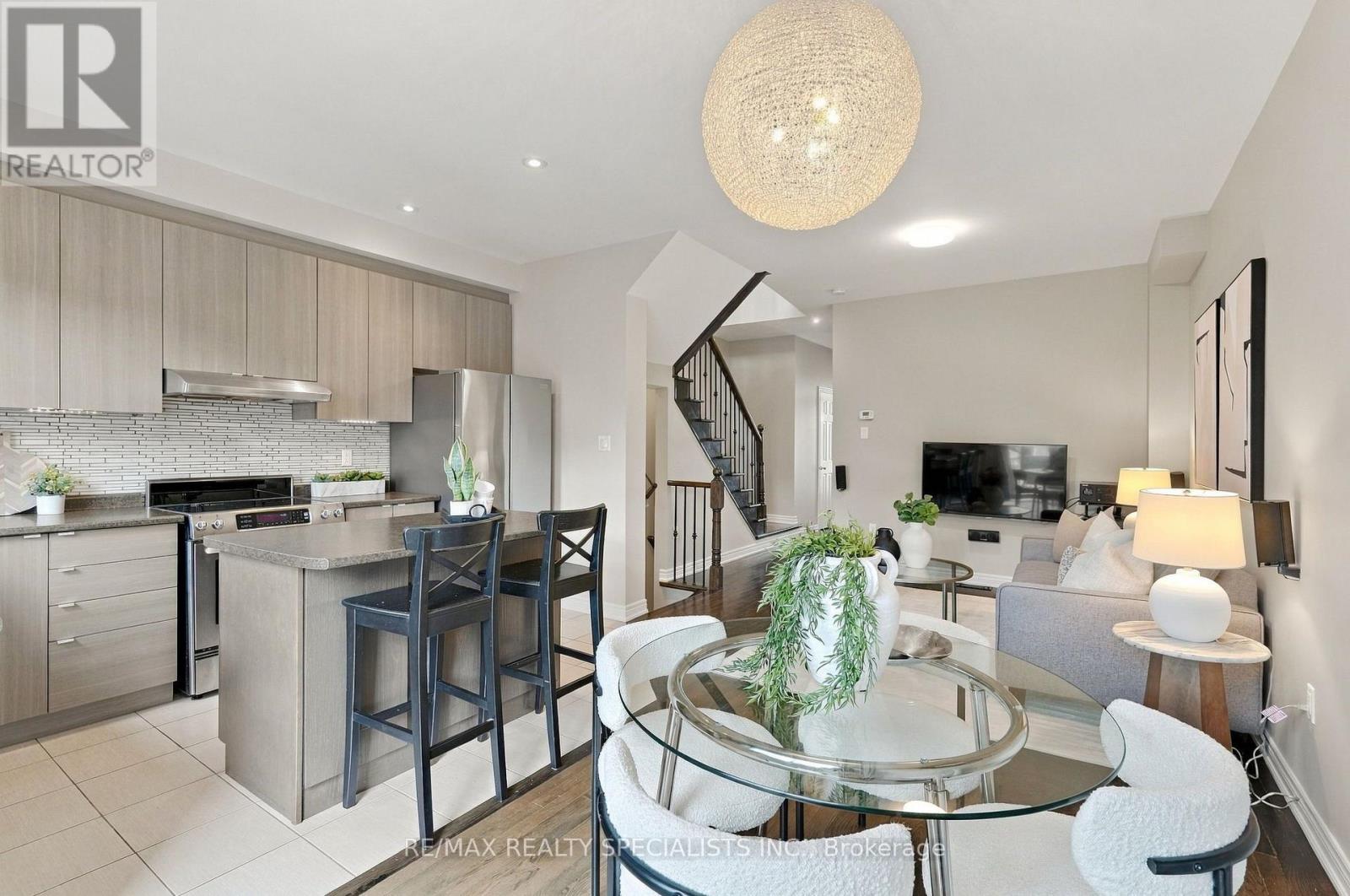 766 SUGDEN TERRACE - 12