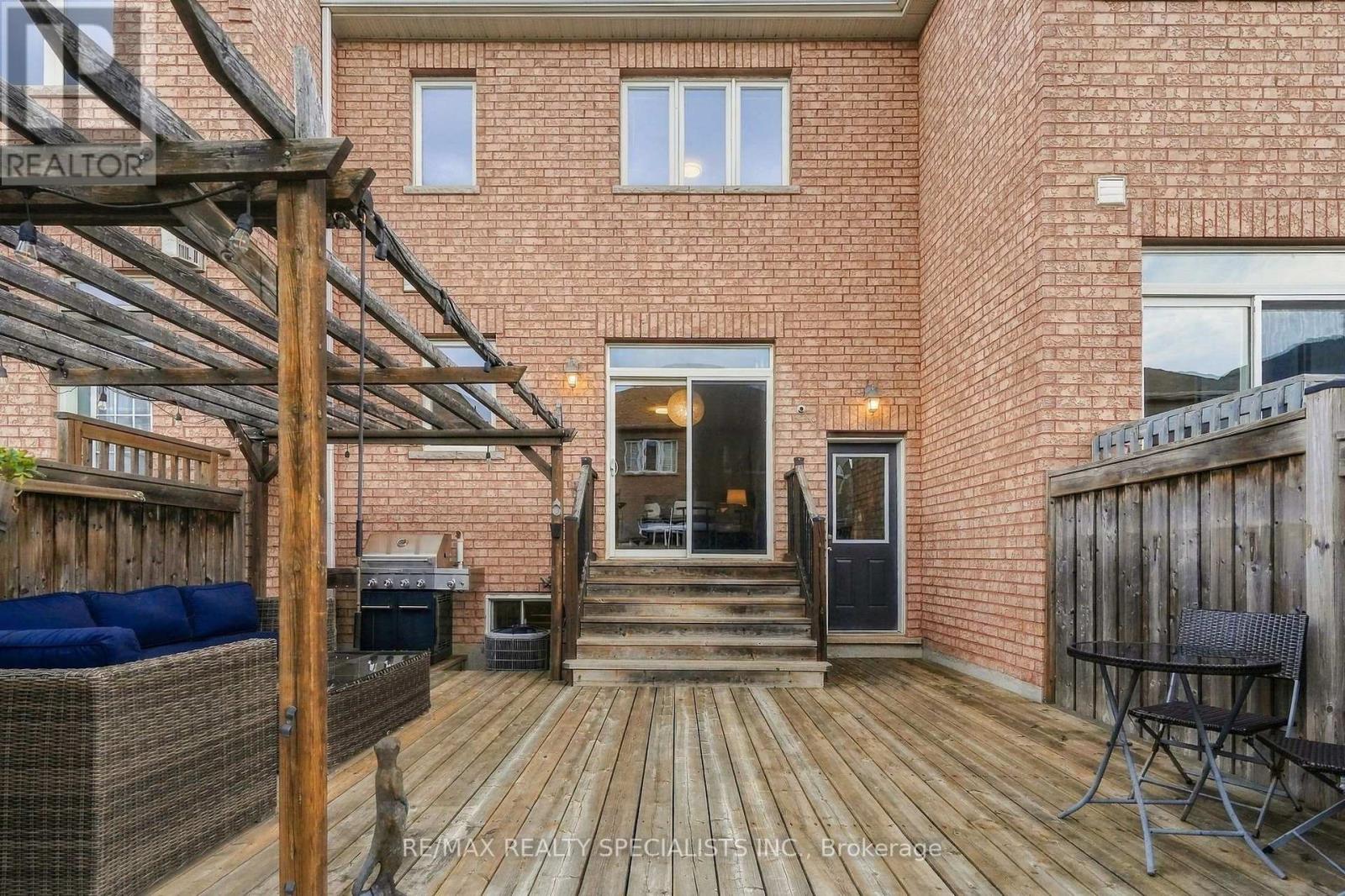766 SUGDEN TERRACE - Image 43