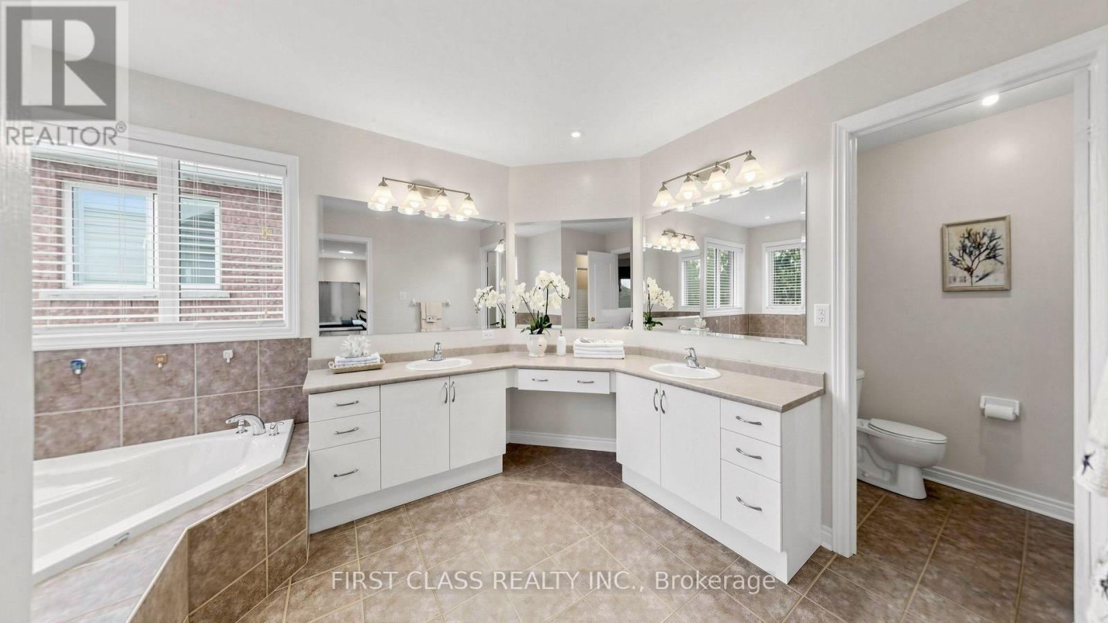 3292 TOPEKA DRIVE - Image 33