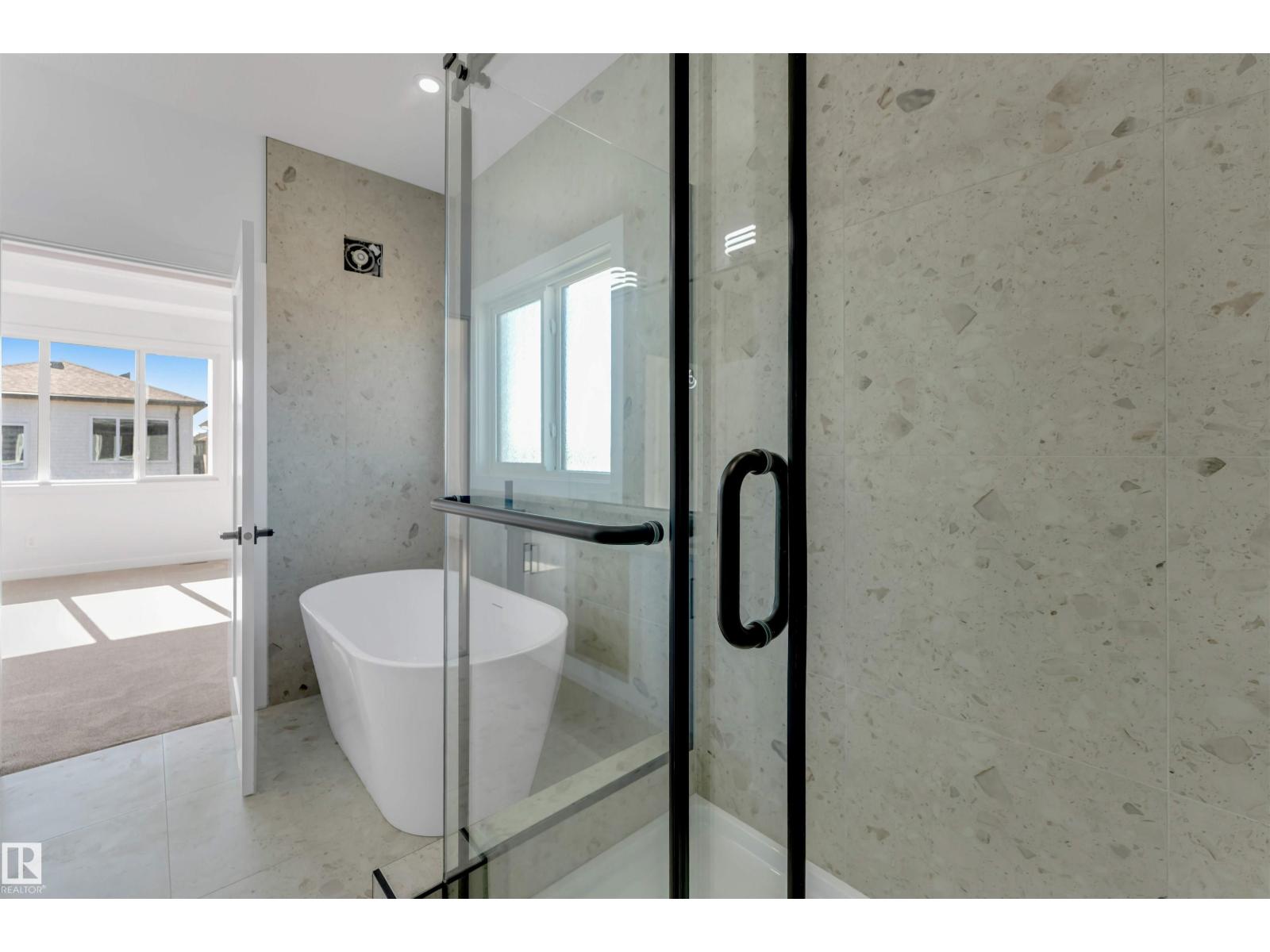 4651 17 AV SW - Image 26